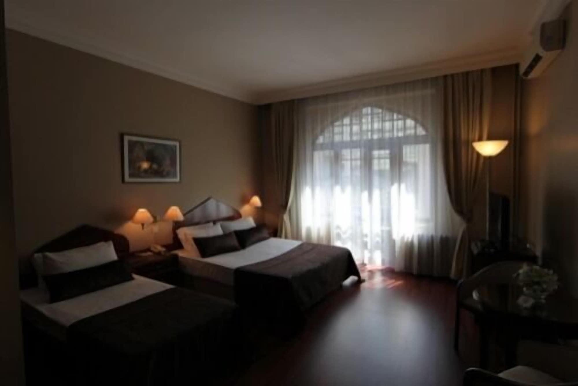Vardar Palace Hotel - Special Category Istanbul Exterior photo