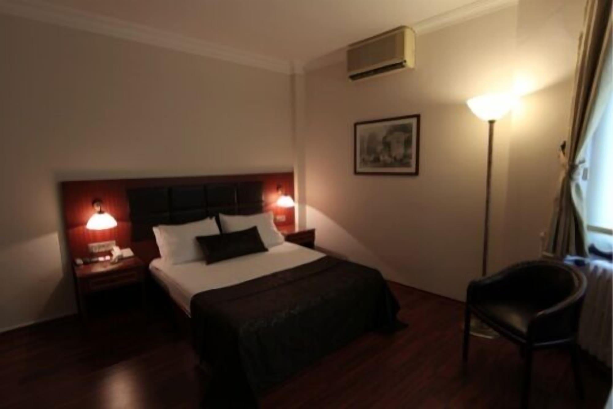 Vardar Palace Hotel - Special Category Istanbul Exterior photo