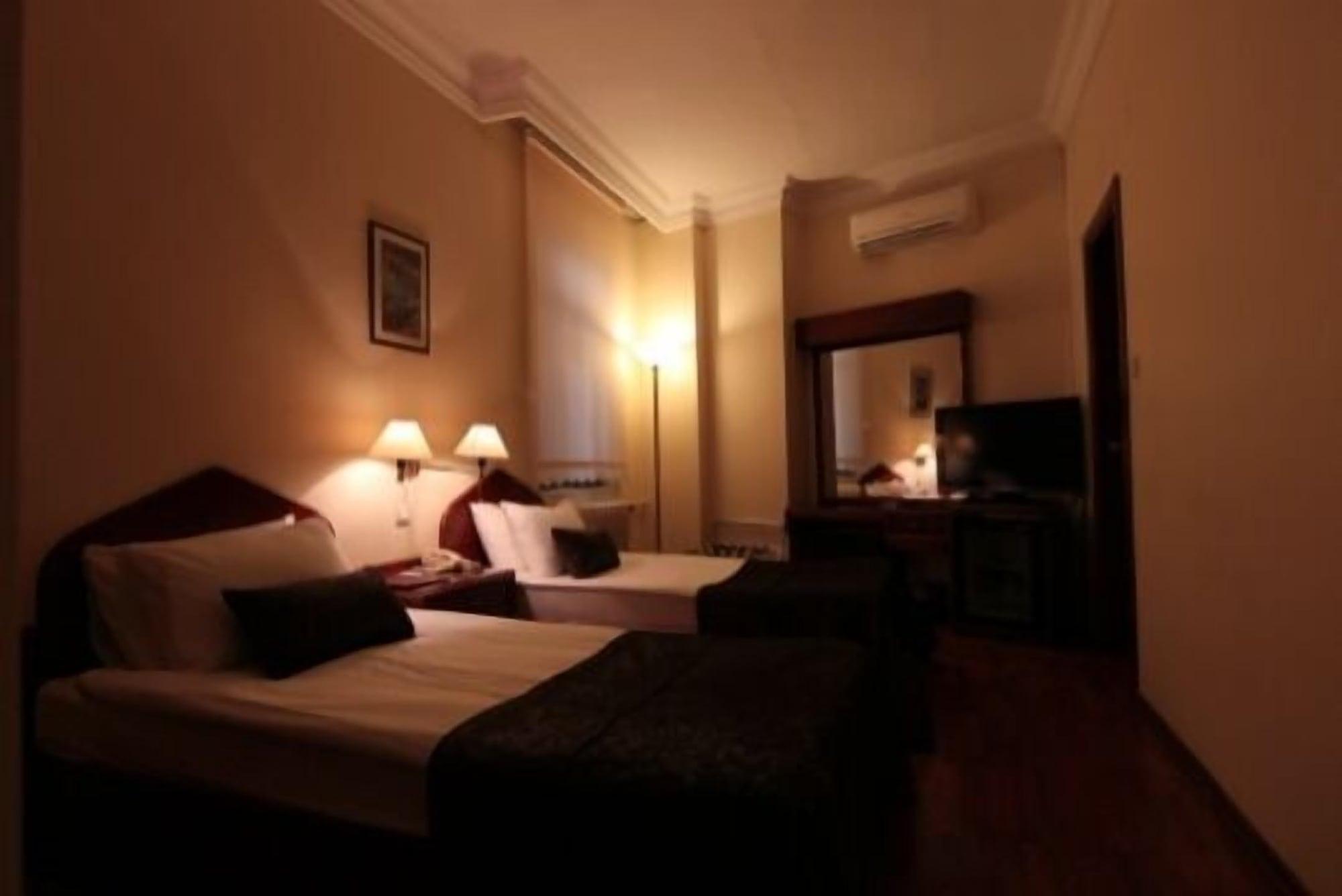 Vardar Palace Hotel - Special Category Istanbul Exterior photo