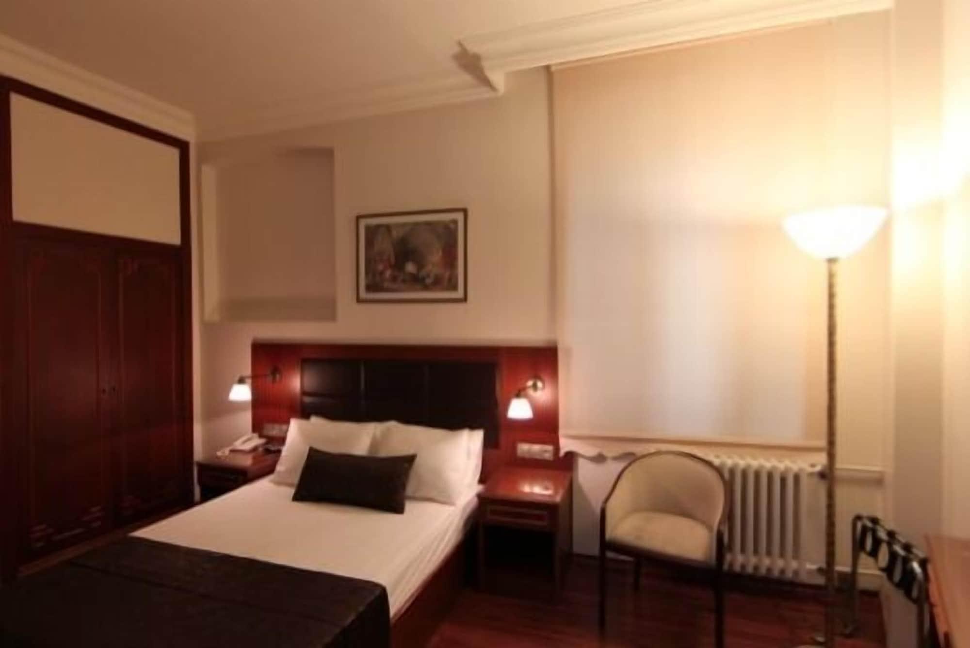 Vardar Palace Hotel - Special Category Istanbul Exterior photo