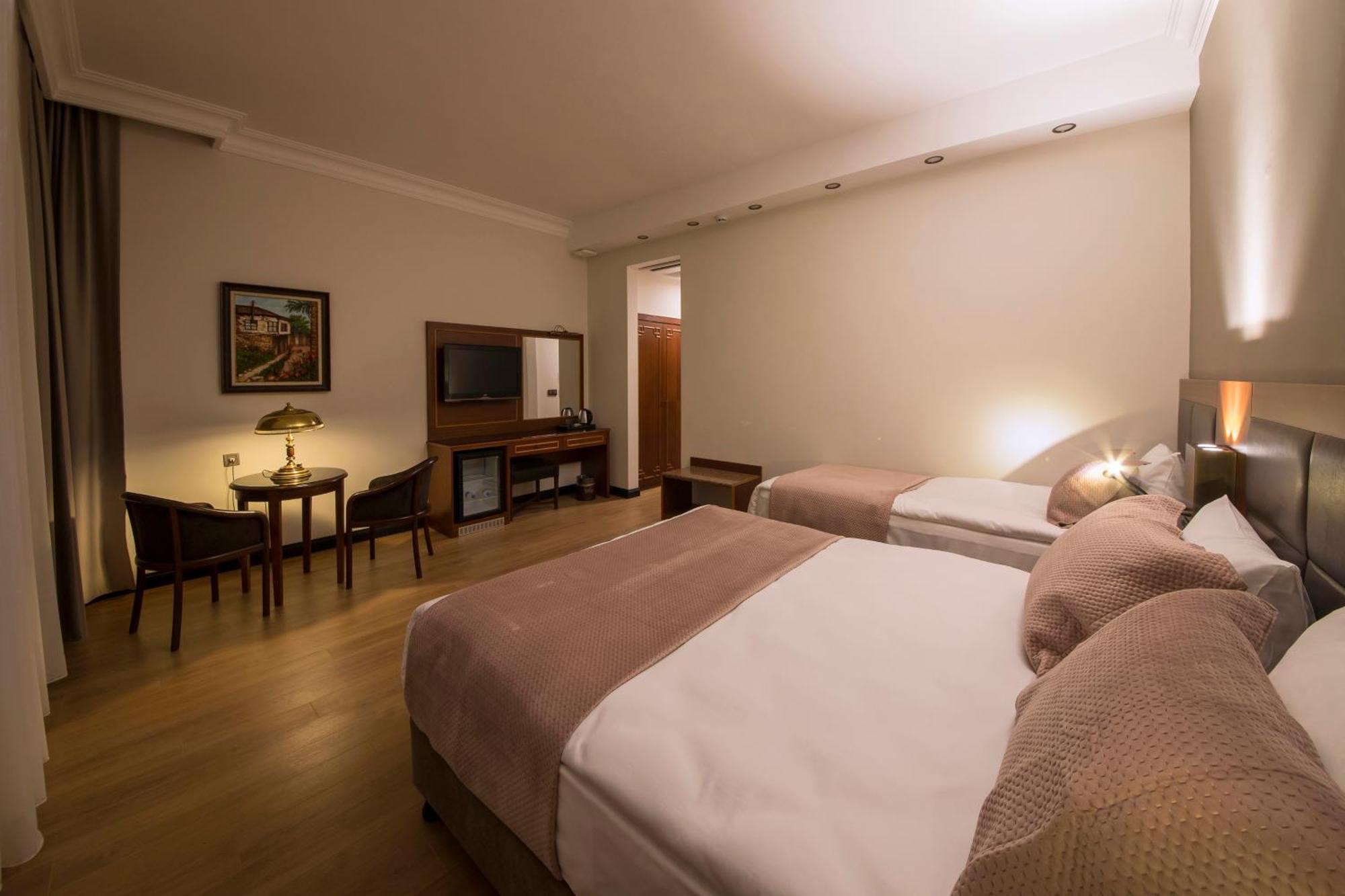 Vardar Palace Hotel - Special Category Istanbul Exterior photo